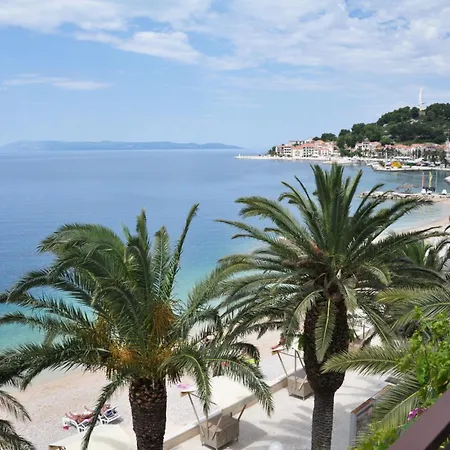 Проживание в семье Delfina 2 Подгора